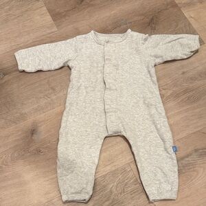 Magnetic Me Gray Kids Footie